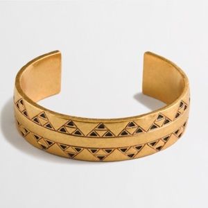 ✨NWT J.Crew Triangle Borders Gold Cuff Bracelet